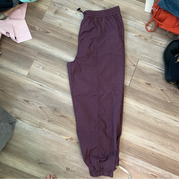 HALARA Maroon Track Pants - Picture 2 of 2